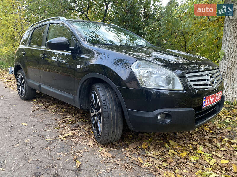 Позашляховик / Кросовер Nissan Qashqai+2 2009 в Рівному