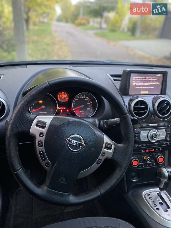 Позашляховик / Кросовер Nissan Qashqai+2 2009 в Рівному