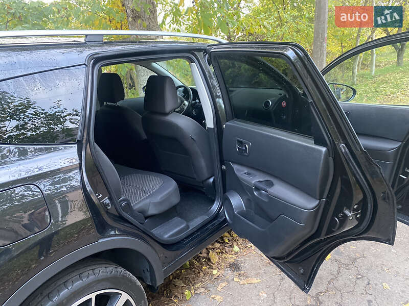 Позашляховик / Кросовер Nissan Qashqai+2 2009 в Рівному