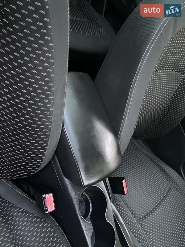 Позашляховик / Кросовер Nissan Qashqai+2 2009 в Рівному