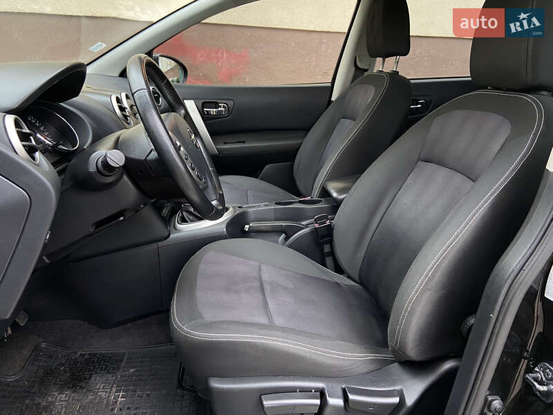 Позашляховик / Кросовер Nissan Qashqai+2 2013 в Звягелі