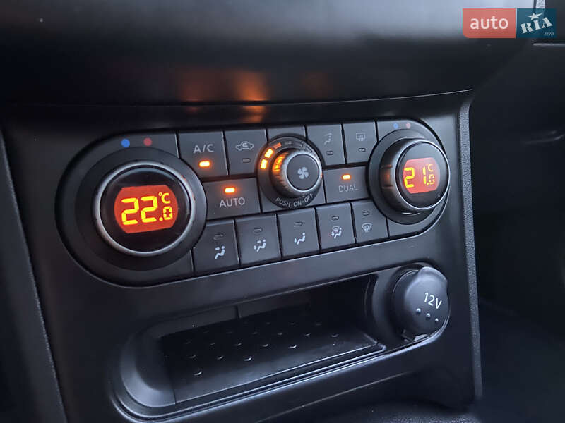 Позашляховик / Кросовер Nissan Qashqai+2 2013 в Звягелі