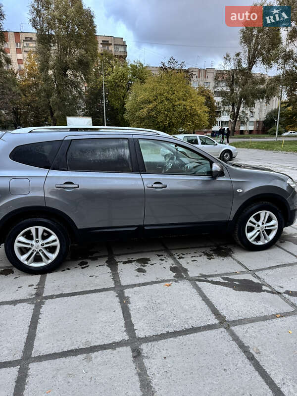 Внедорожник / Кроссовер Nissan Qashqai+2 2012 в Львове фото 5 Внедорожник / Кроссовер Nissan Qashqai+2 2012 в Львове