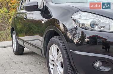 Внедорожник / Кроссовер Nissan Qashqai+2 2011 в 