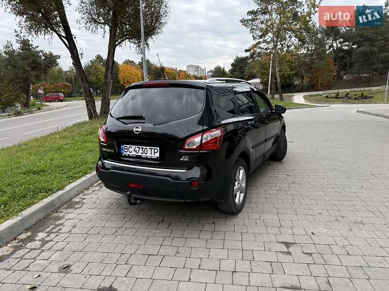Позашляховик / Кросовер Nissan Qashqai+2 2010 в Новояворівську фото 5 Позашляховик / Кросовер Nissan Qashqai+2 2010 в Новояворівську