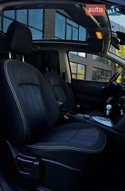 Позашляховик / Кросовер Nissan Qashqai+2 2011 в  фото 44 Позашляховик / Кросовер Nissan Qashqai+2 2011 в
