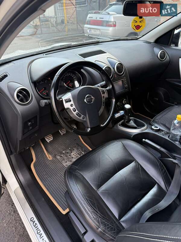 Внедорожник / Кроссовер Nissan Qashqai+2 2011 в Первомайске