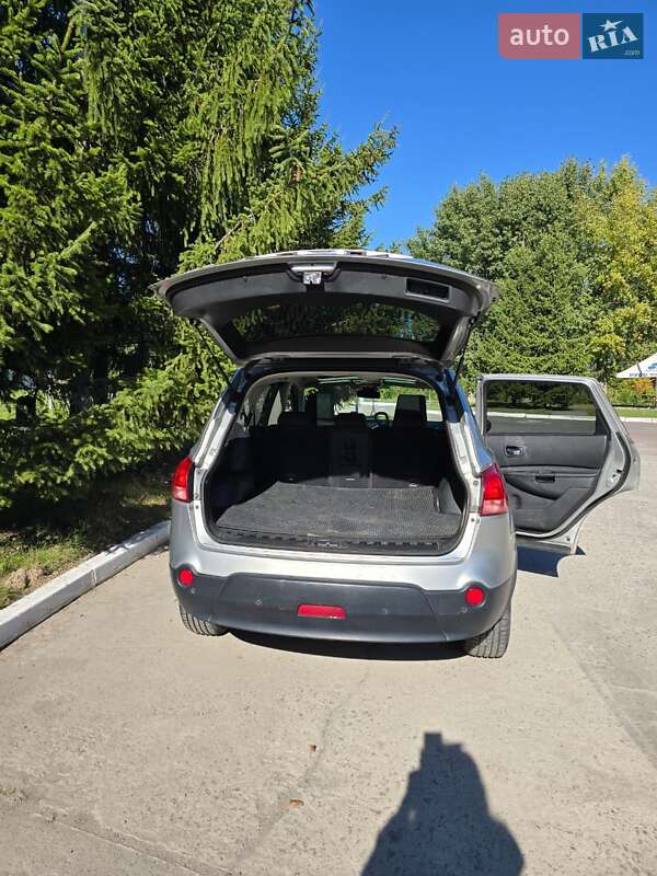 Внедорожник / Кроссовер Nissan Qashqai+2 2009 в Бердичеве фото 5 Внедорожник / Кроссовер Nissan Qashqai+2 2009 в Бердичеве