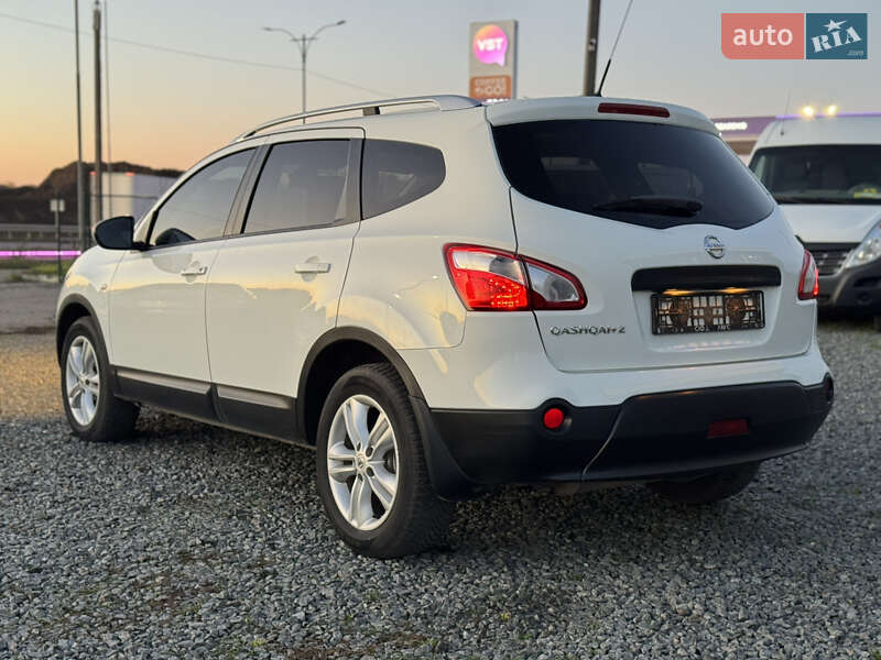 Позашляховик / Кросовер Nissan Qashqai+2 2012 в Умані