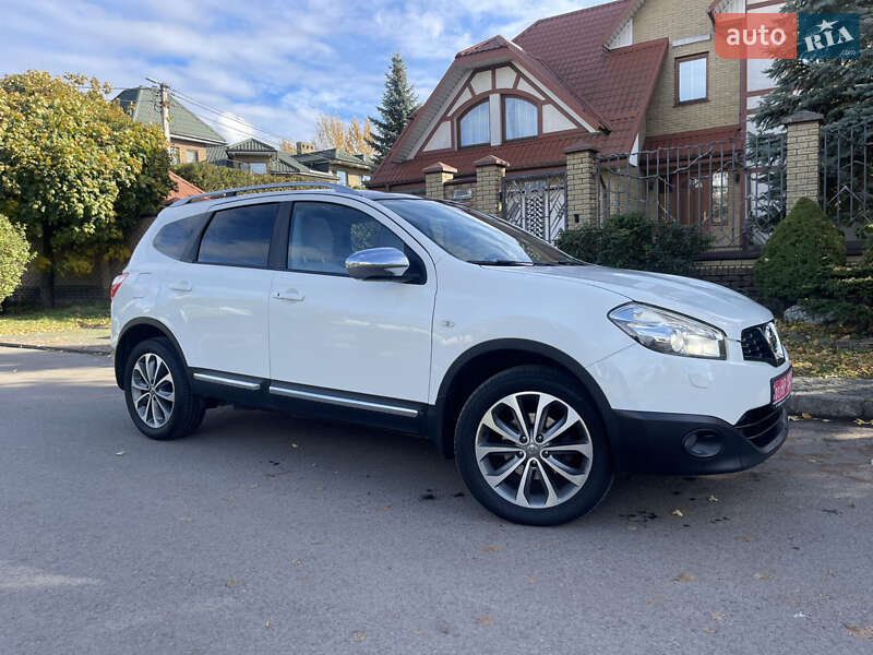 Внедорожник / Кроссовер Nissan Qashqai+2 2010 в Луцке
