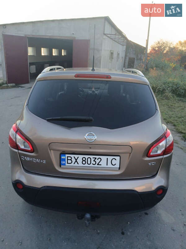 Позашляховик / Кросовер Nissan Qashqai+2 2011 в Кам'янець-Подільському фото 3 Позашляховик / Кросовер Nissan Qashqai+2 2011 в Кам'янець-Подільському