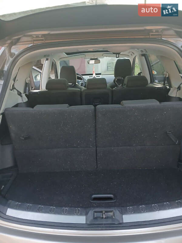 Позашляховик / Кросовер Nissan Qashqai+2 2011 в Кам'янець-Подільському фото 6 Позашляховик / Кросовер Nissan Qashqai+2 2011 в Кам'янець-Подільському