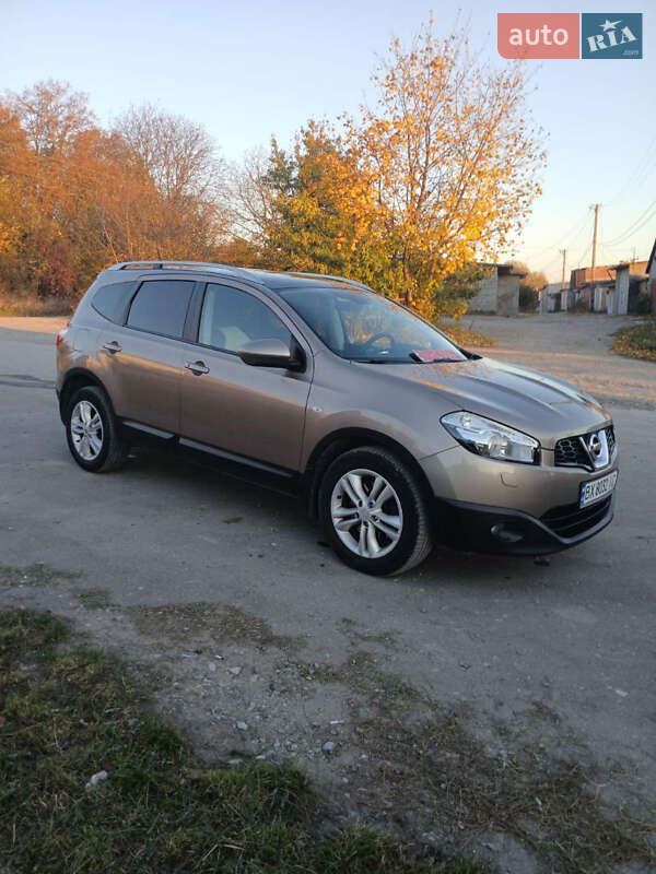 Позашляховик / Кросовер Nissan Qashqai+2 2011 в Кам'янець-Подільському фото 13 Позашляховик / Кросовер Nissan Qashqai+2 2011 в Кам'янець-Подільському