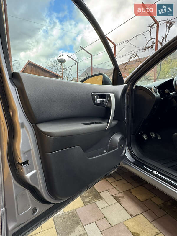 Внедорожник / Кроссовер Nissan Qashqai+2 2010 в Сваляве фото 7 Внедорожник / Кроссовер Nissan Qashqai+2 2010 в Сваляве