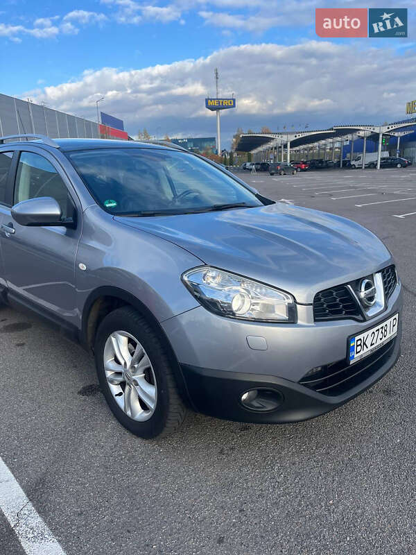 Внедорожник / Кроссовер Nissan Qashqai+2 2011 в Ровно
