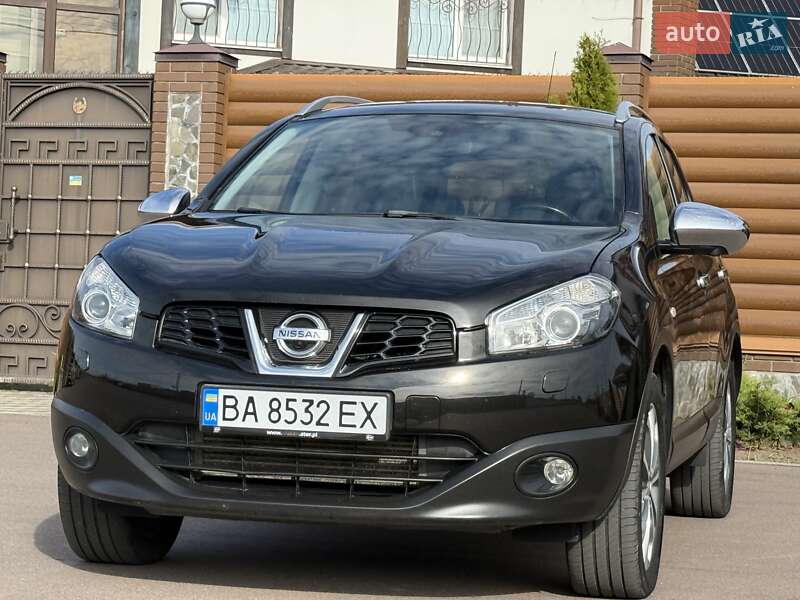 Внедорожник / Кроссовер Nissan Qashqai+2 2012 в Киеве