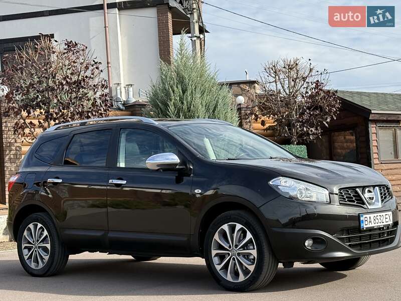 Внедорожник / Кроссовер Nissan Qashqai+2 2012 в Киеве