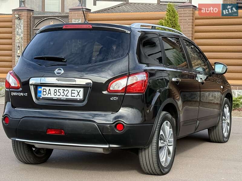 Внедорожник / Кроссовер Nissan Qashqai+2 2012 в Киеве