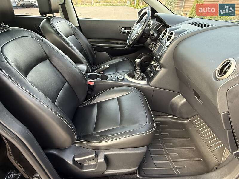 Внедорожник / Кроссовер Nissan Qashqai+2 2012 в Киеве