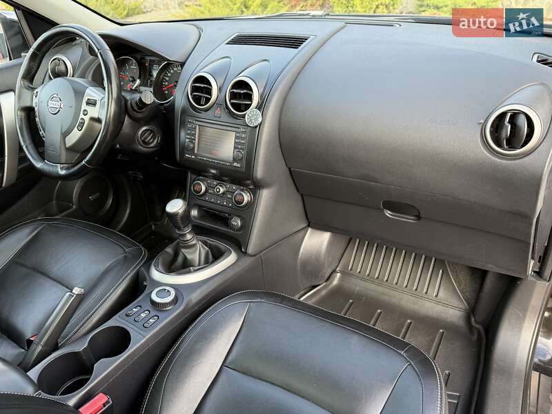 Внедорожник / Кроссовер Nissan Qashqai+2 2012 в Киеве