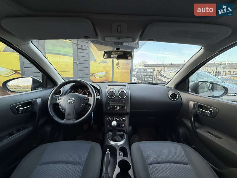 Позашляховик / Кросовер Nissan Qashqai+2 2010 в Стрию