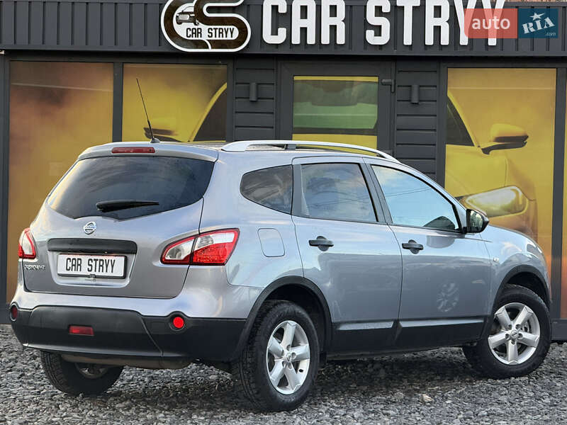 Позашляховик / Кросовер Nissan Qashqai+2 2010 в Стрию