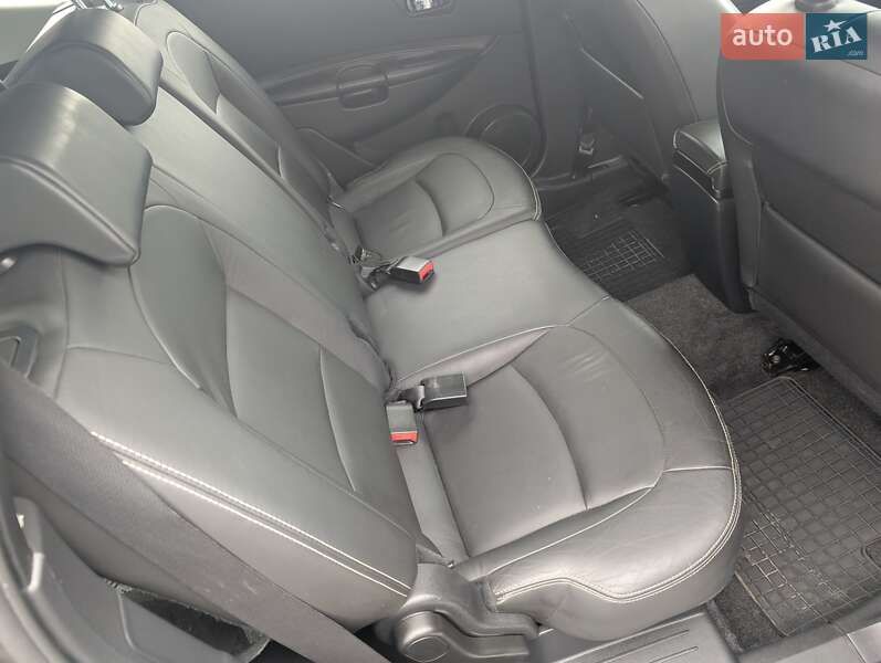 Внедорожник / Кроссовер Nissan Qashqai+2 2010 в Ровно фото 33 Внедорожник / Кроссовер Nissan Qashqai+2 2010 в Ровно