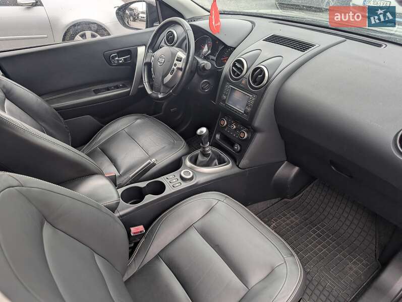 Внедорожник / Кроссовер Nissan Qashqai+2 2010 в Ровно фото 38 Внедорожник / Кроссовер Nissan Qashqai+2 2010 в Ровно