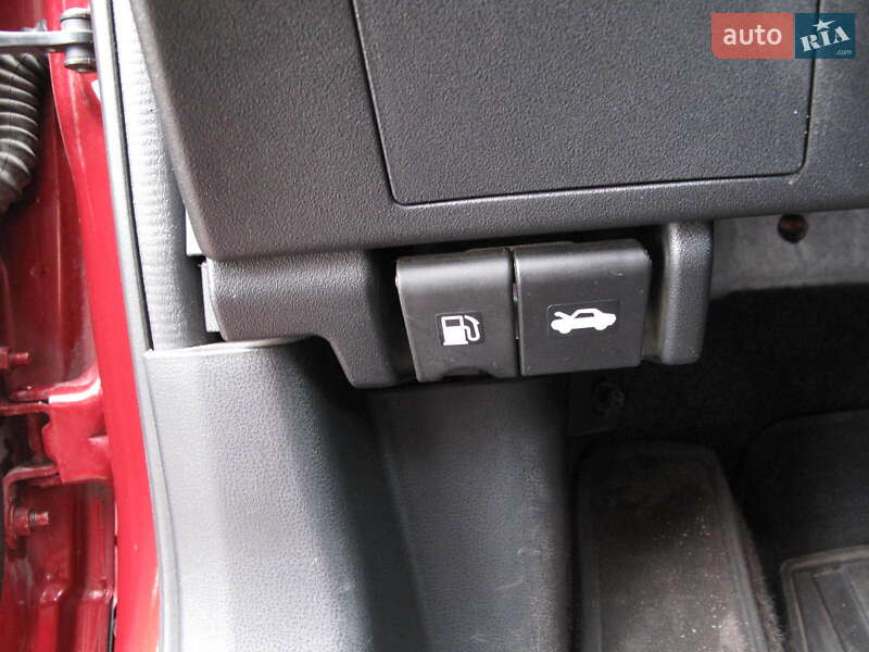 Внедорожник / Кроссовер Nissan Qashqai+2 2013 в Киеве фото 24 Внедорожник / Кроссовер Nissan Qashqai+2 2013 в Киеве