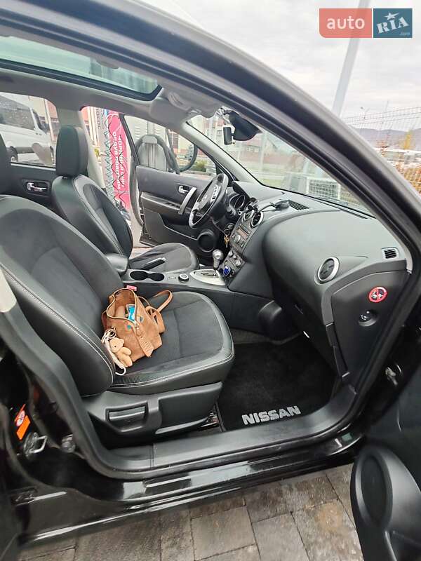 Внедорожник / Кроссовер Nissan Qashqai+2 2009 в Хусте