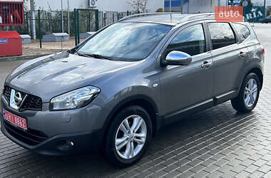 Позашляховик / Кросовер Nissan Qashqai+2 2011 в Житомирі