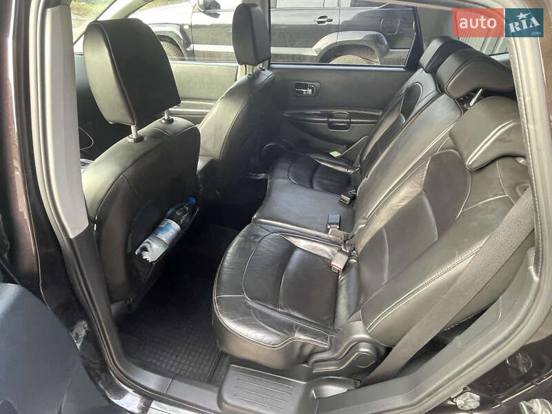 Внедорожник / Кроссовер Nissan Qashqai+2 2010 в Чернигове