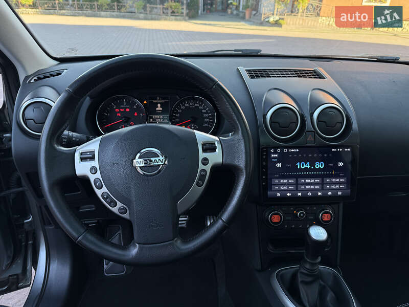 Внедорожник / Кроссовер Nissan Qashqai+2 2011 в Стрые