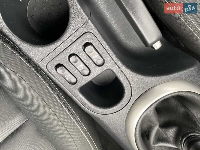 Внедорожник / Кроссовер Nissan Qashqai+2 2013 в Чернигове фото 74 Внедорожник / Кроссовер Nissan Qashqai+2 2013 в Чернигове