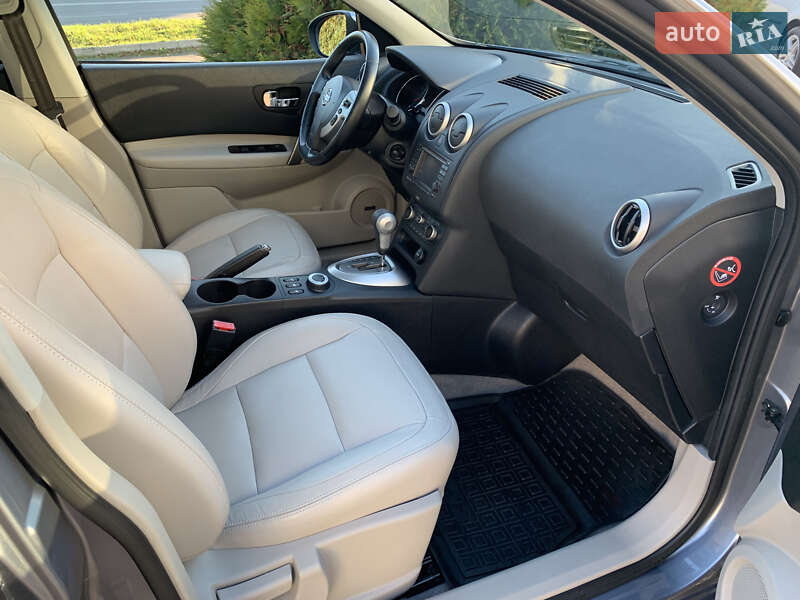 Внедорожник / Кроссовер Nissan Qashqai+2 2012 в Ровно