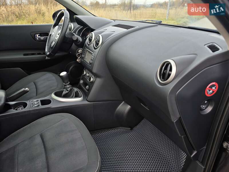 Внедорожник / Кроссовер Nissan Qashqai+2 2011 в Калуше