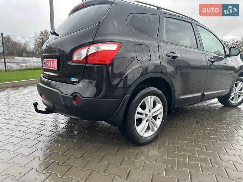 Позашляховик / Кросовер Nissan Qashqai+2 2011 в Луцьку