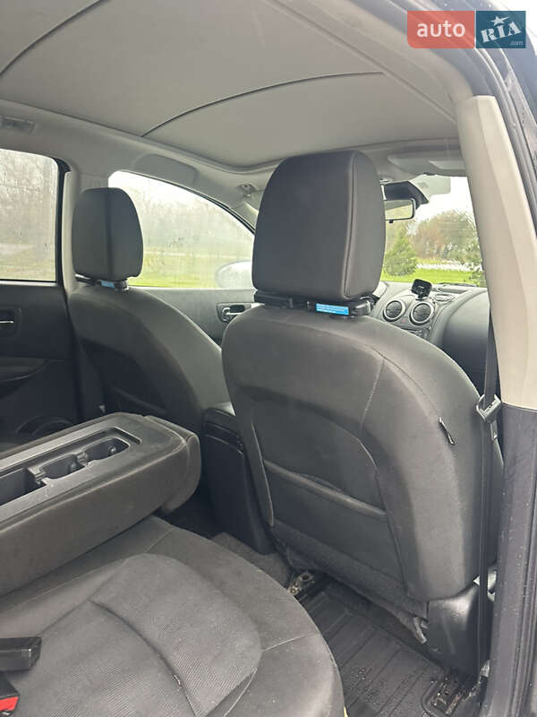 Позашляховик / Кросовер Nissan Qashqai+2 2011 в Луцьку