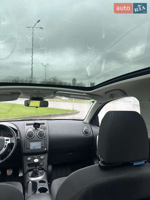 Позашляховик / Кросовер Nissan Qashqai+2 2011 в Луцьку