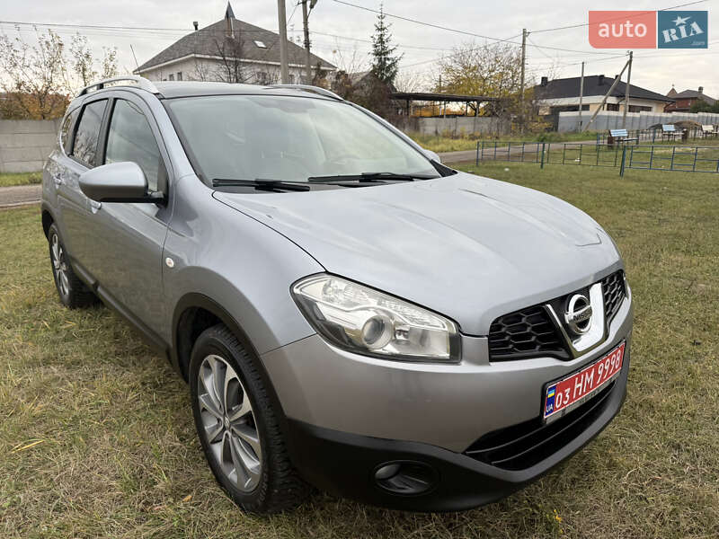 Внедорожник / Кроссовер Nissan Qashqai+2 2010 в Харькове
