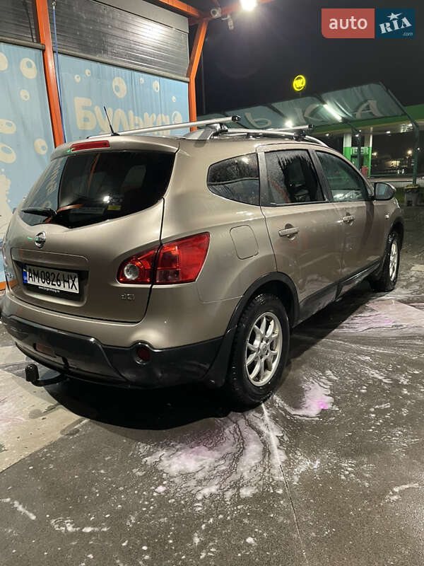 Внедорожник / Кроссовер Nissan Qashqai+2 2009 в Житомире фото 3 Внедорожник / Кроссовер Nissan Qashqai+2 2009 в Житомире