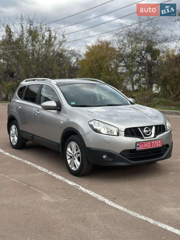 Внедорожник / Кроссовер Nissan Qashqai+2 2012 в Житомире