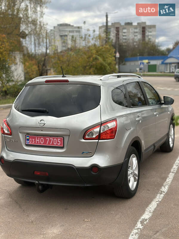 Внедорожник / Кроссовер Nissan Qashqai+2 2012 в Житомире