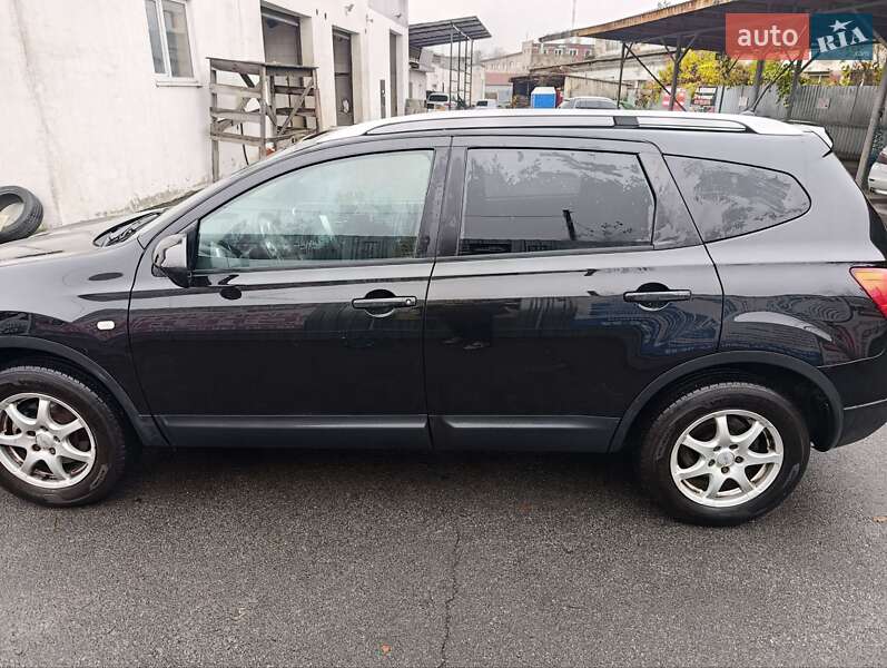 Позашляховик / Кросовер Nissan Qashqai+2 2010 в Звягелі