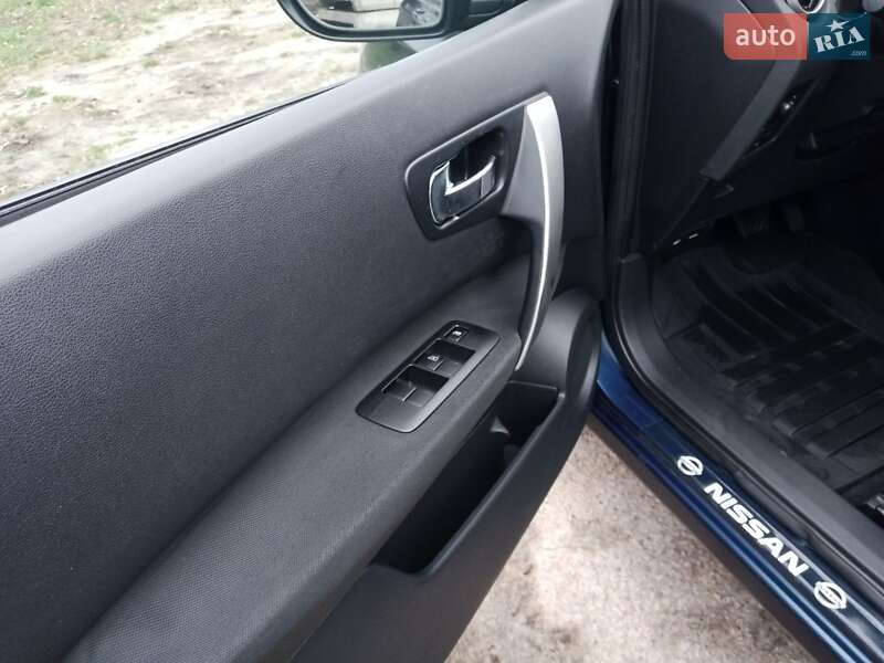 Внедорожник / Кроссовер Nissan Qashqai+2 2008 в Киеве