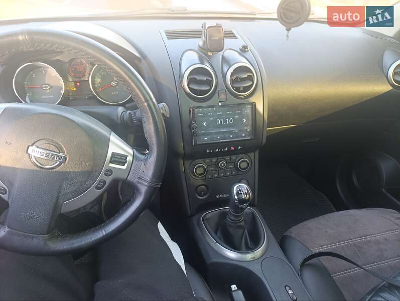 Внедорожник / Кроссовер Nissan Qashqai+2 2009 в Львове