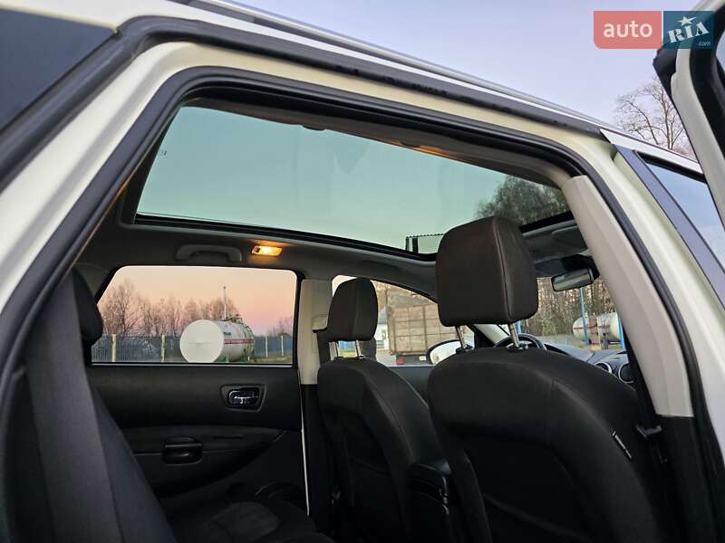 Внедорожник / Кроссовер Nissan Qashqai+2 2011 в Калуше фото 46 Внедорожник / Кроссовер Nissan Qashqai+2 2011 в Калуше