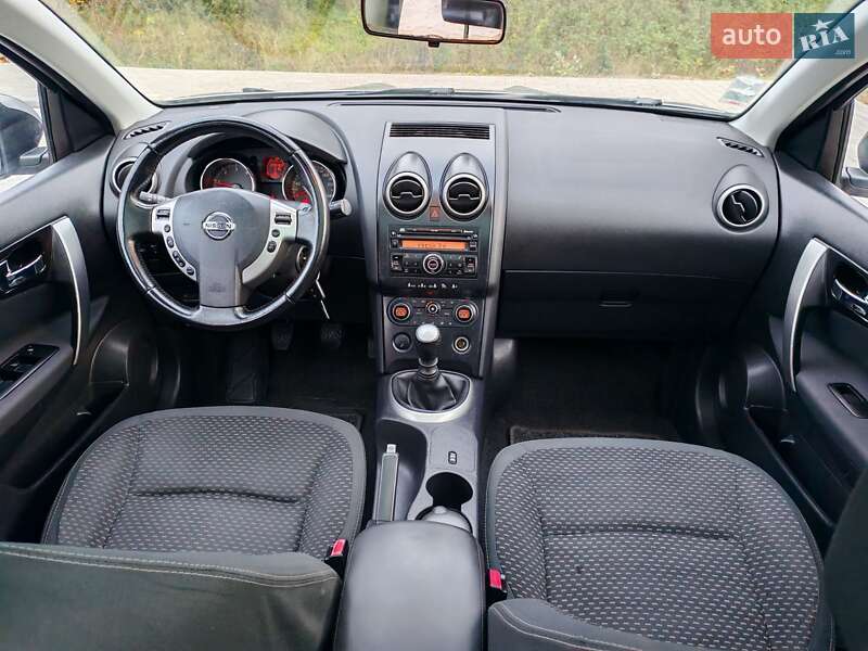Позашляховик / Кросовер Nissan Qashqai+2 2009 в Стрию