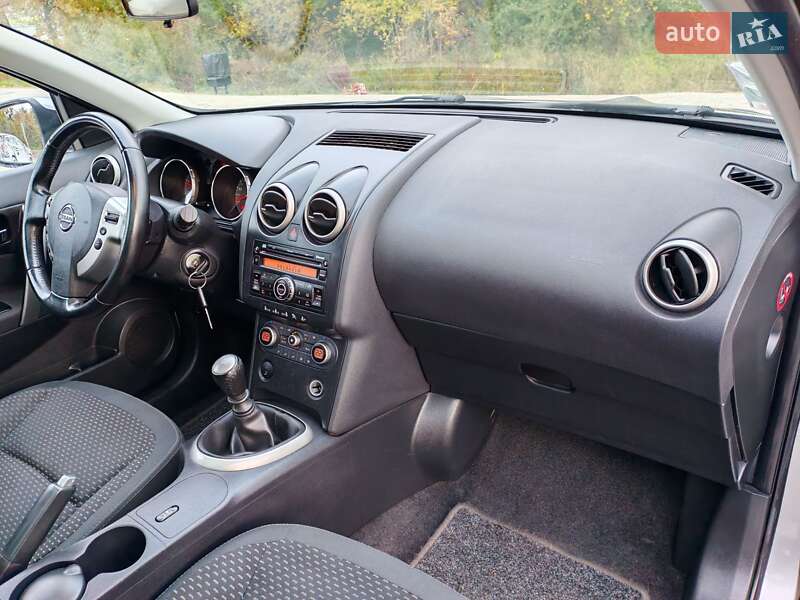 Позашляховик / Кросовер Nissan Qashqai+2 2009 в Стрию
