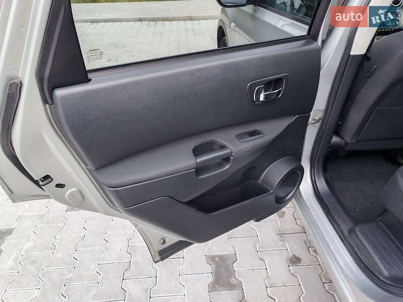 Позашляховик / Кросовер Nissan Qashqai+2 2009 в Стрию